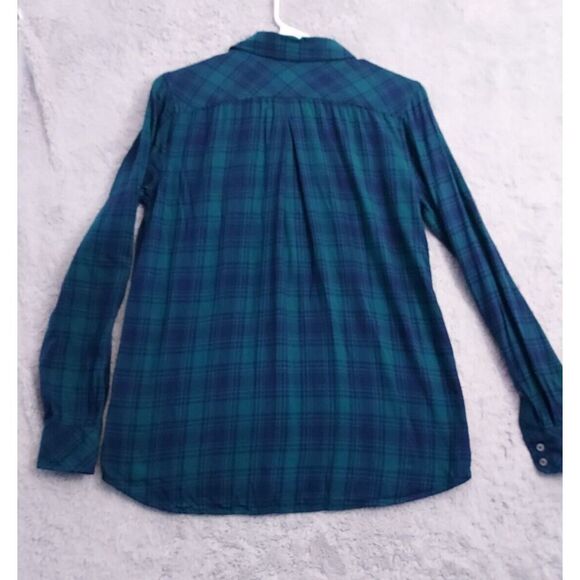 Vineyard Vines Shirt Womens sz 4 100% Rayon Performance Tartan Plaid Blue Green - Picture 2 of 10